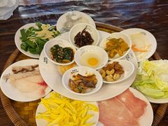 -桥香园云南过桥米线(金马碧鸡店)