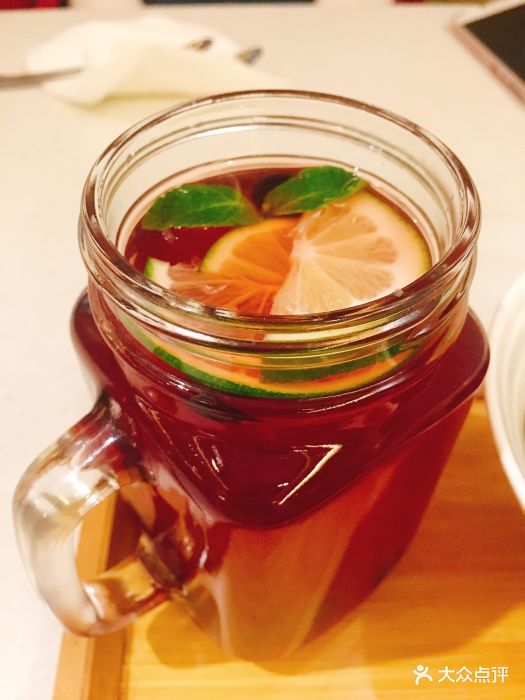 乐罐樱桃覆盆子水果茶