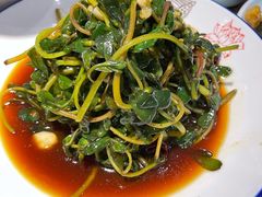 -黄泥岗·地道湖北菜(奥特莱斯店)