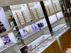 -广州宝岛眼镜武汉和光眼镜市场西区店