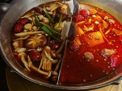 -湊湊火锅·茶憩(新中关购物中心店)