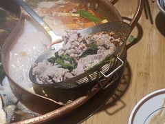 -洱火云南酸菜牛肉火锅(石景山当代商城店)