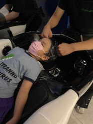 -PE SALON