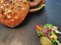 -HIGH FIVE哈福手工汉堡(桂林路店)