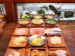 -银米·云南传统过桥米线(双廊黑金冠店)