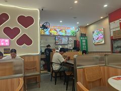 -万煲旺·香港老传承煲仔饭·猪杂汤(客村店)