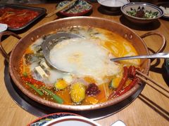 -洱火云南酸菜牛肉火锅(石景山当代商城店)