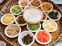 -包整·丝娃娃(一览甲秀楼风景店)