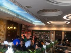 等位区-诺敏塔拉奶茶-布里亚特包子-手把肉(锦都会店)