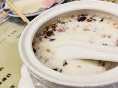 -广信牛奶甜品世家(台东店)