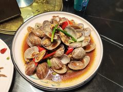 葱姜炒花蛤-鑫悦楼煎蟹·16年海鲜大排档