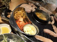 -江南猪肉商会无限续吃(弘大店)
