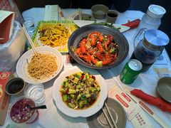 -肥肥虾庄·金牌油焖大虾(沙湖店)