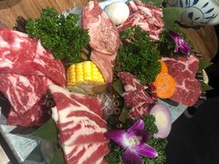 -明洞阿姨·韩式酱蟹烤肉·创意料理(三元桥店)