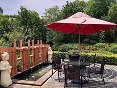 院内环境，白天很舒服-台山颐和温泉城