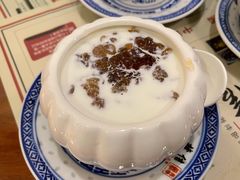 天山雪莲炖桃胶-捷信牛奶甜品世家(五道口店)
