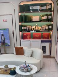 -颜加一•趣爱眼·科技美容养生