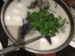 何家砂锅鱼头皇-通安客栈中餐厅·何家小馆