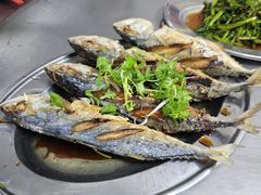 盐焗青占鱼-黄亚华小食店(Jalan Alor)