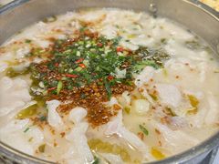 -德林酸菜鱼火锅(南丹店)