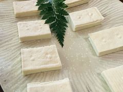 -花菇朵·云山雀 ll 野生菌锅·野果酸汤·精品滇菜(万柳店)