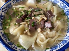 -小董骨汤馄饨店(通扬路店)