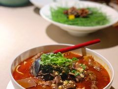 松茸毛血旺-解香楼(八盘岭路店)