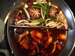 台式麻辣锅-湊湊火锅·茶憩(新中关购物中心店)