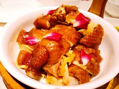 至爱玫瑰桶子油鸡（半只）-太兴餐厅(东方广场分店)