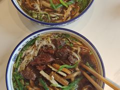 -镇南锅盖面馆(解放路店)