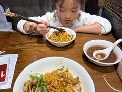 生爆牛肉面-寻裕记·现炒浇头面(人民广场店)