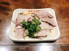 特色肘肉-亮亮面馆(经六路店)