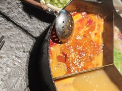 -三出山火锅(南京万象天地店)