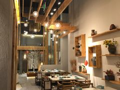 -墨居上隐·院子里火锅(峨眉店)