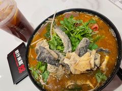 -肥汁米蘭香港米线(长宁来福士店)