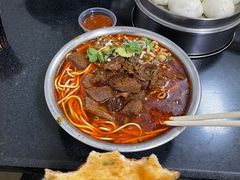 -薛记襄阳香辣牛肉面(平安路店)