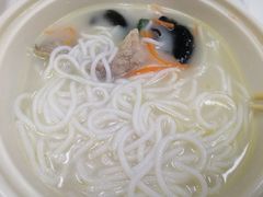 云南过桥米线-云海肴·汽锅鸡·云南菜(高德置地店)