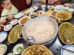-老来福·非遗酸汤兔(凯旋路店)