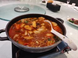 -鑫淼餐饮娱乐中心(江东街店)