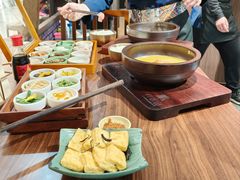 -良米山·云南野生菌过桥米线(上海首店)