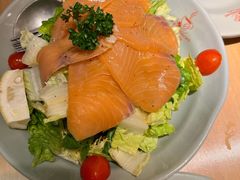 烟三文鱼沙律-Lia Cafe Bar Restaurant松山咖啡屋