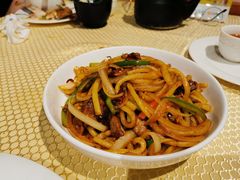 干煸炒面-巴扎美食·新疆菜·西域歌舞表演餐厅(新疆大厦店)