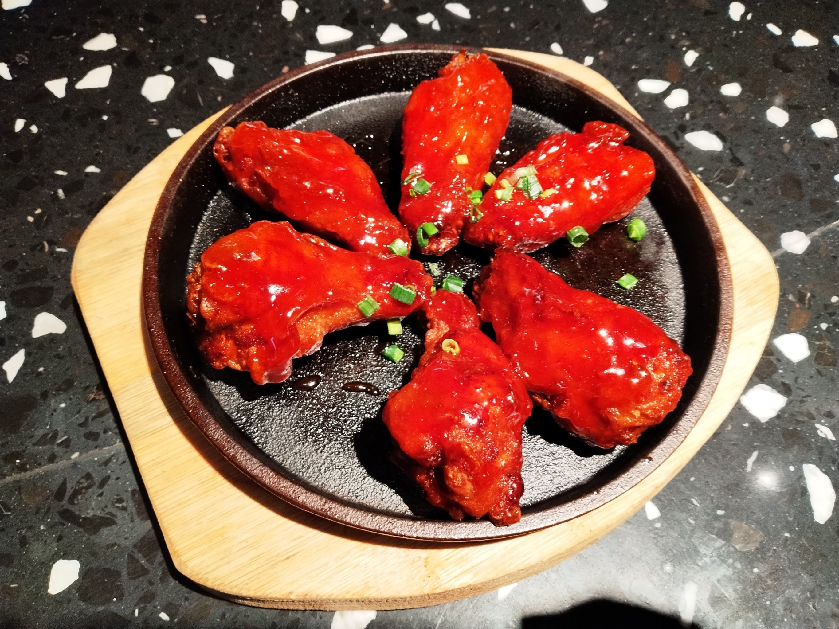 甜辣鸡翅很爱哦