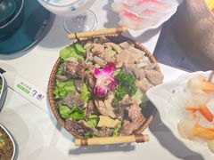 -椰子湾·海南火锅·糟粕醋·椰子鸡(正大广场店)