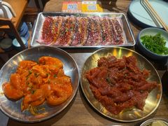 -明洞阿姨·韩式酱蟹烤肉·创意料理(三元桥店)