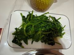 清炒豌豆尖-兔香居·自贡盐帮江湖菜(黄村店)