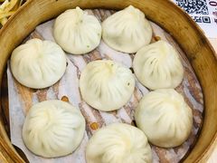 香菇荠菜包-鼎泰轩·包肆(青山万达广场店)