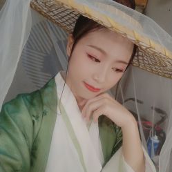 -盘子女人坊古装写真摄影(厦门总店)