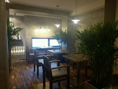 -HIGH FIVE哈福手工汉堡(桂林路店)