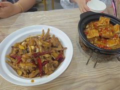 -江城燕子大排档(江汉路步行街店)